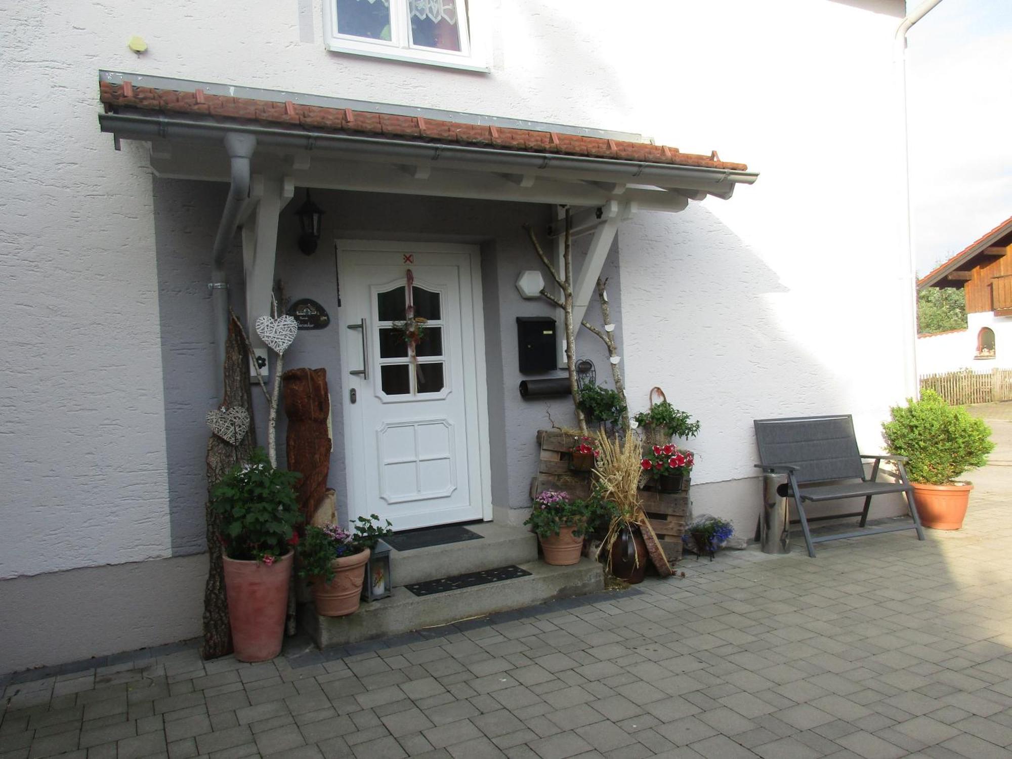 Gaestehaus Reisacher - Mehrbettzimmer Peiting Exterior photo